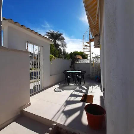 3-bedroom House In 別荘 *