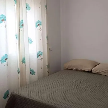 3-bedroom House In Hébergement de vacances *