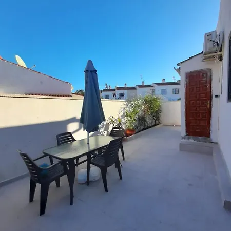 3-bedroom House In Hébergement de vacances *