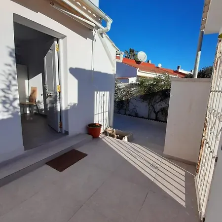 Hébergement de vacances 3-bedroom House In *